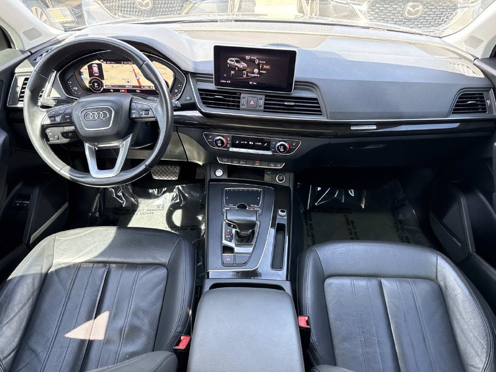Used 2020 Audi Q5 e Premium Plus w/ Premium Plus Package AWD/4WD image 18