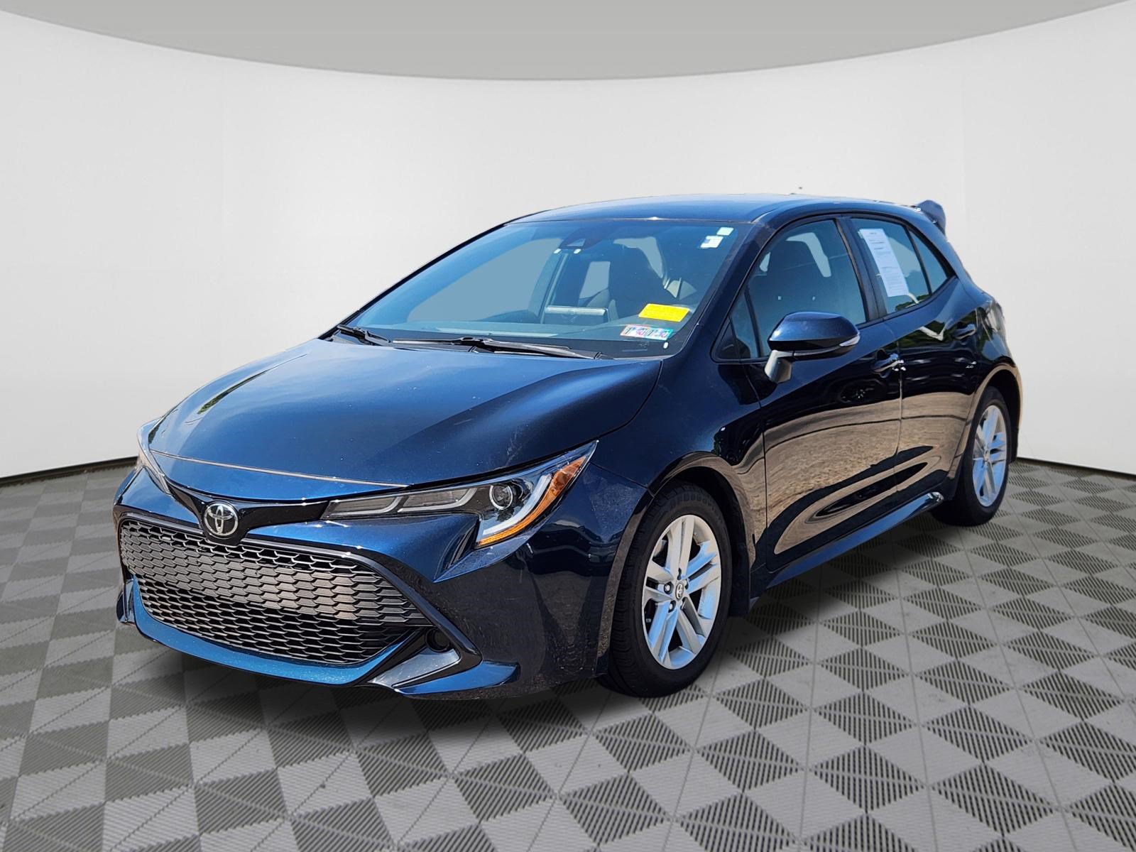 Used 2019 Toyota Corolla SE w/ SE Option Package FWD image 2