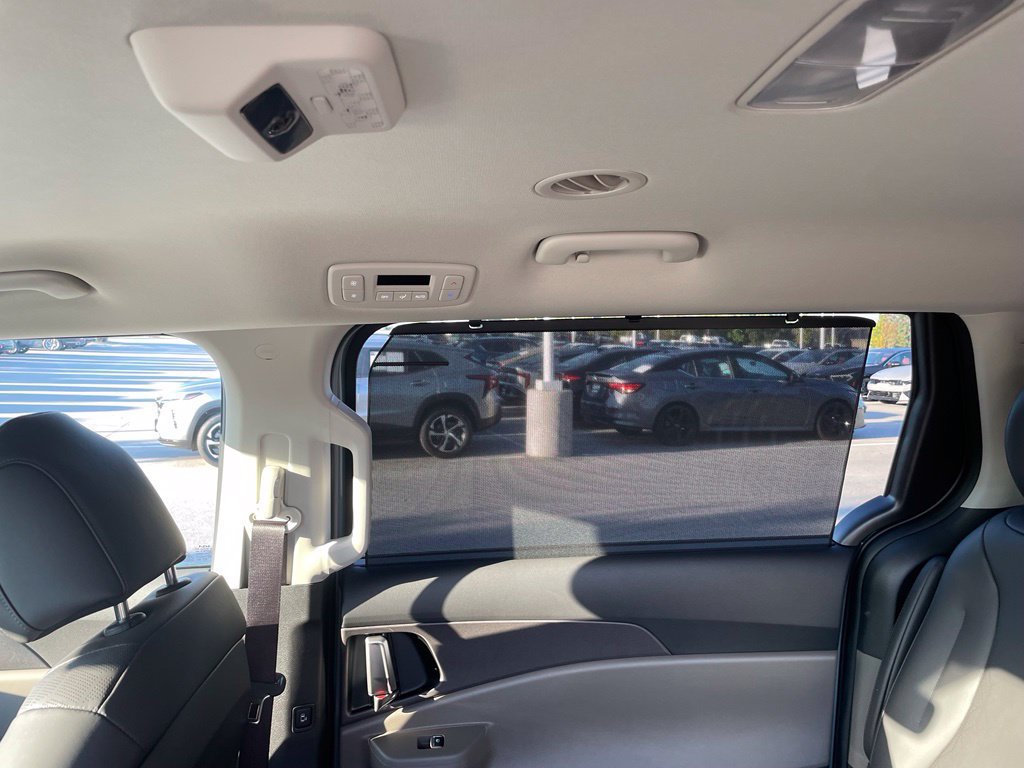 New 2027 Kia Carnival EX FWD image 23