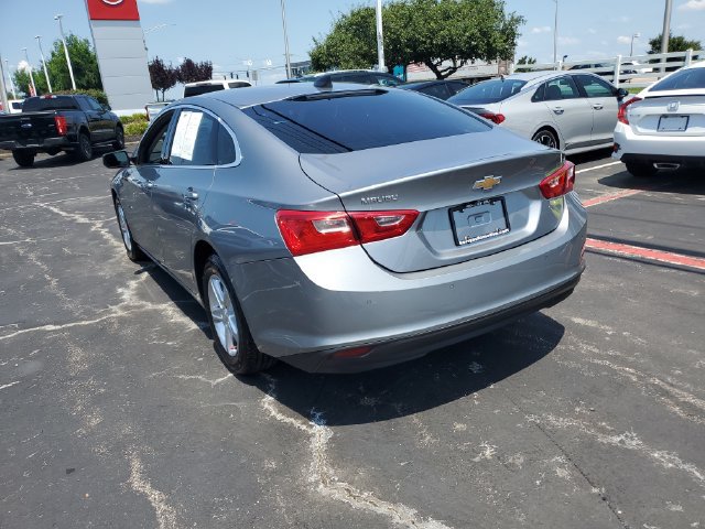 Used 2025 Chevrolet Malibu LS FWD image 3