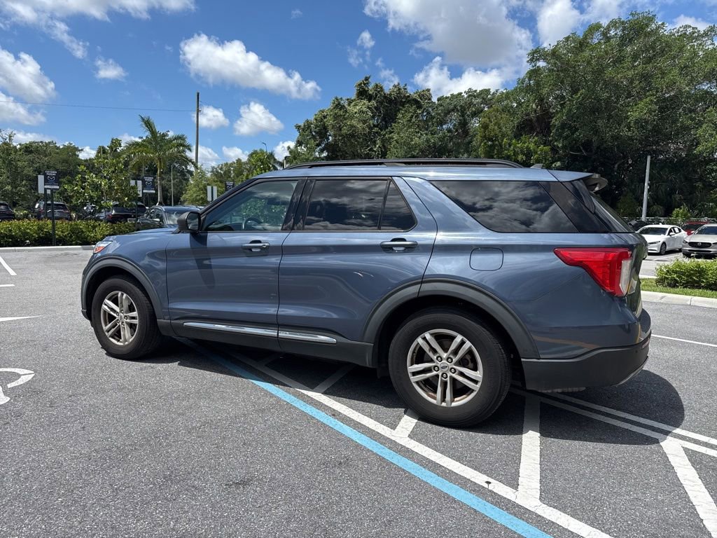 Used 2021 Ford Explorer XLT w/ Equipment Group 202A RWD image 9