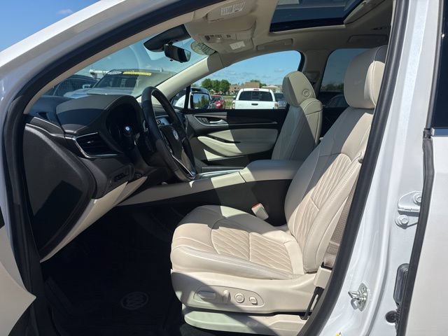 Used 2024 Buick Enclave Avenir w/ Avenir Technology Package AWD/4WD image 13