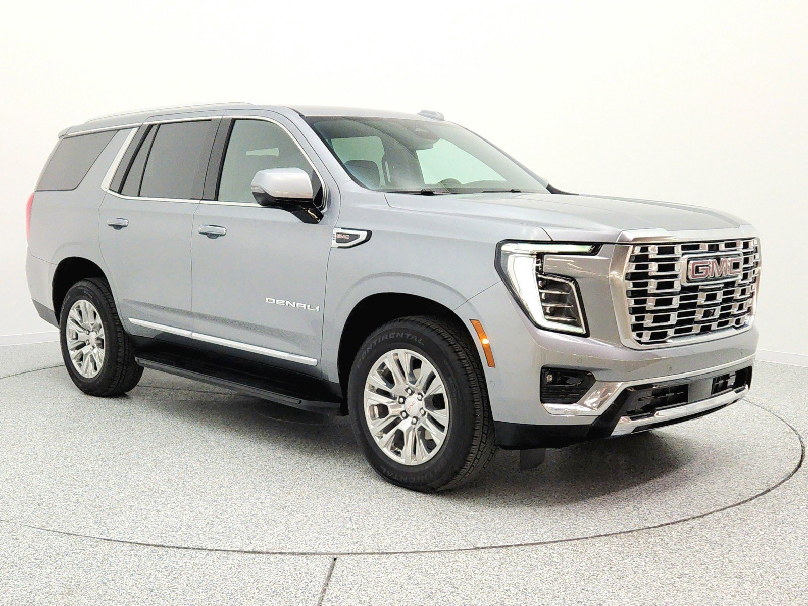 Used 2025 GMC Yukon Denali AWD/4WD image 3