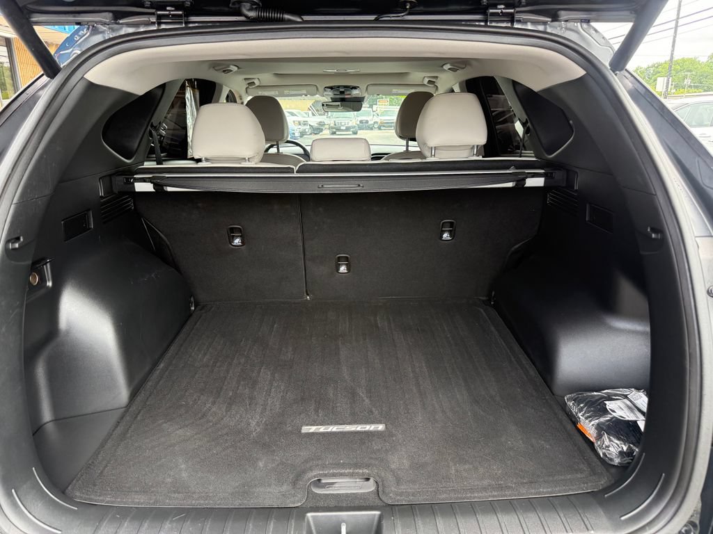 Used 2024 Hyundai Tucson SEL w/ Convenience Package FWD image 18