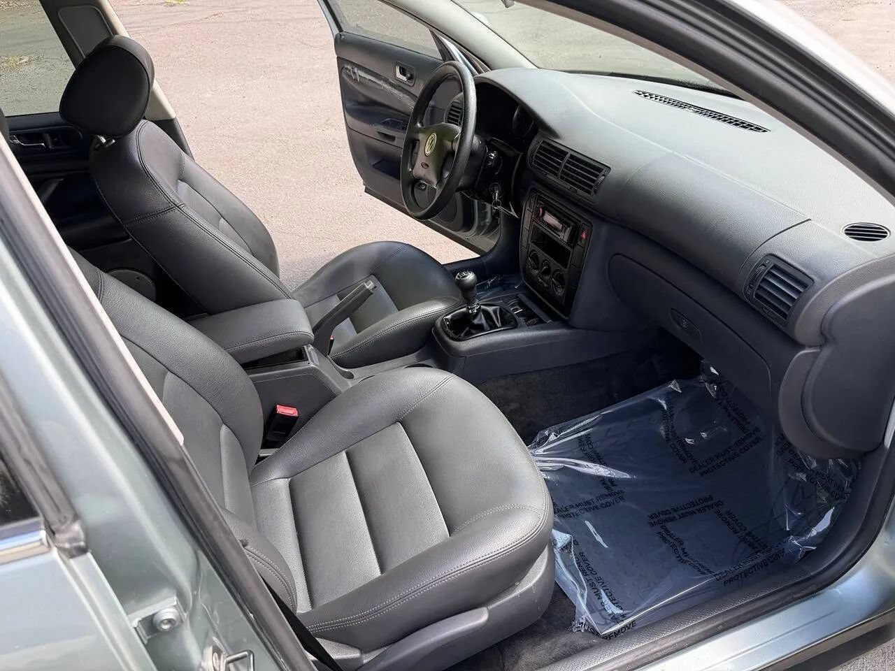 Used 2005 Volkswagen Passat GL FWD image 59