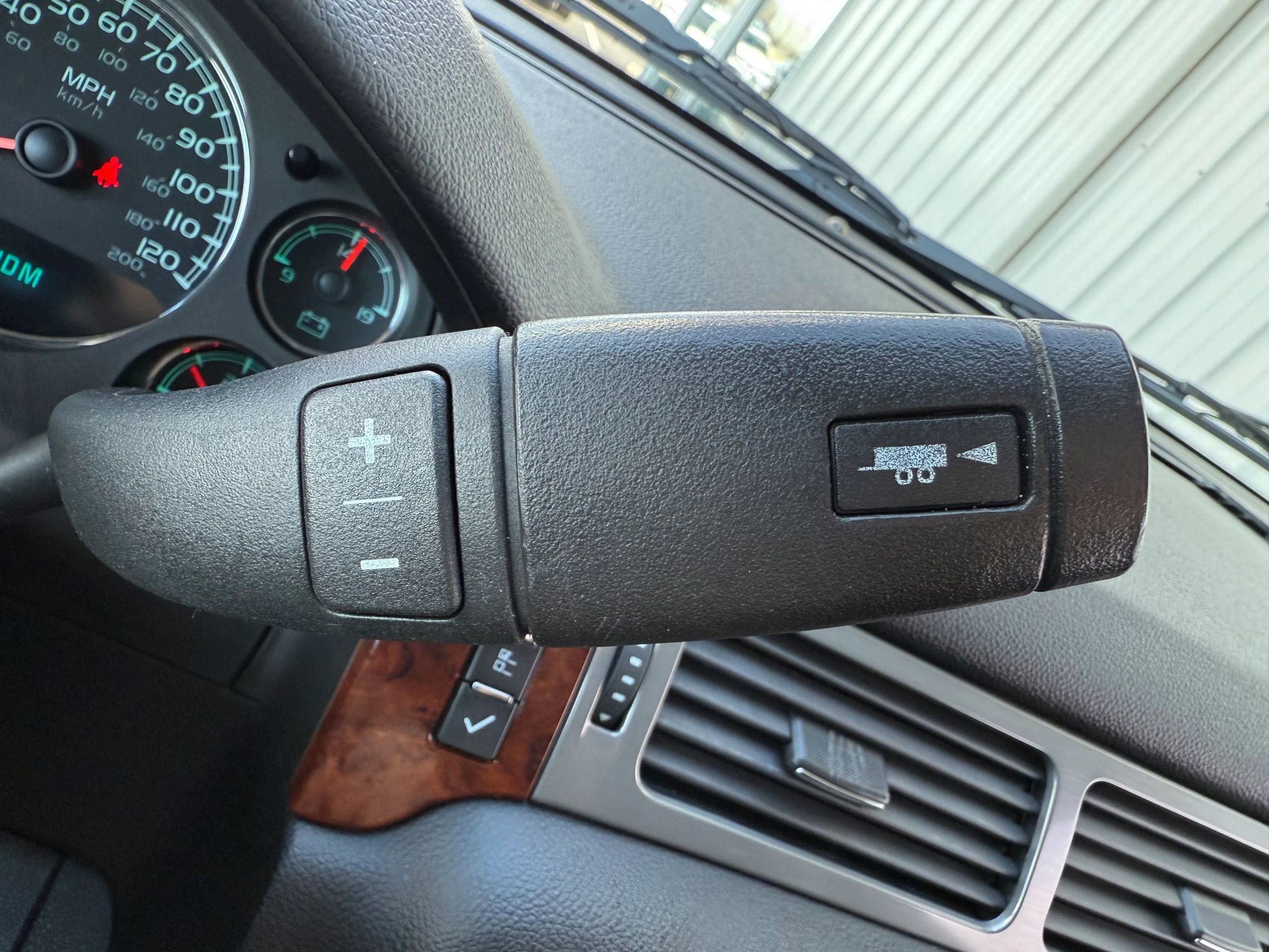 Used 2010 Chevrolet Suburban LS w/ Interior Plus Package AWD/4WD image 25