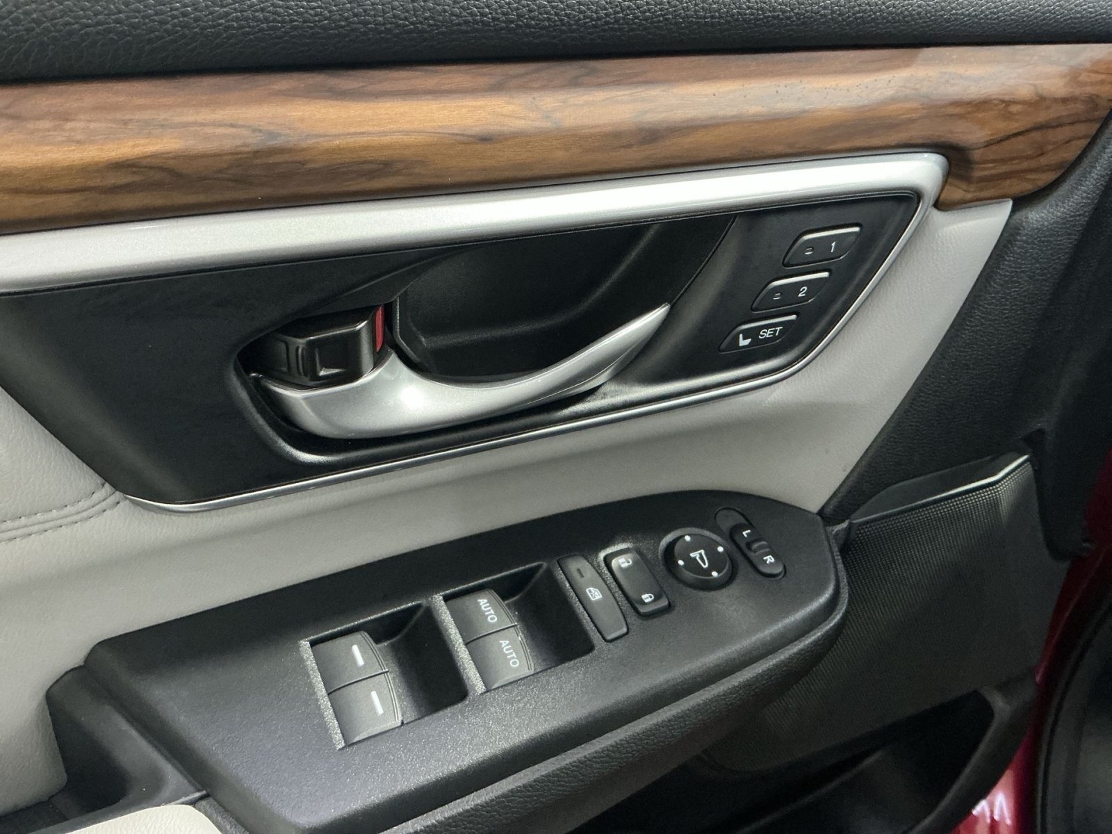 Used 2022 Honda CR-V EX-L image 16