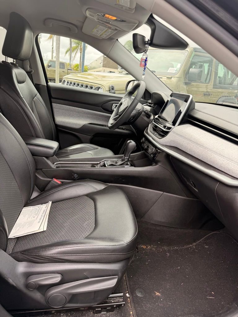 Used 2022 Jeep Compass Latitude image 11