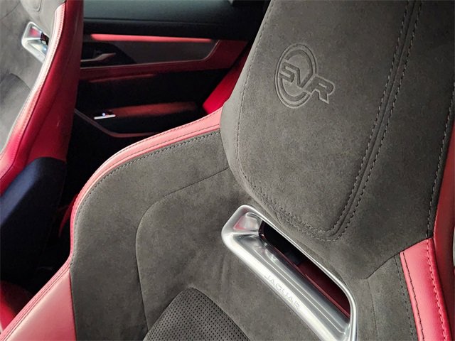 Used 2022 Jaguar F-PACE SVR image 15