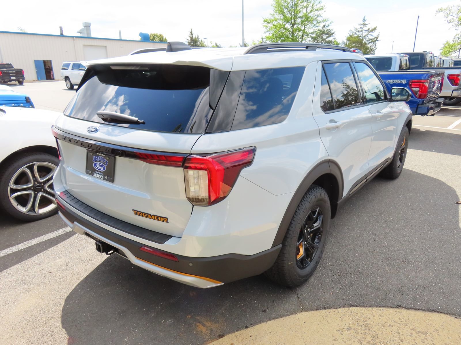 New 2026 Ford Explorer Tremor AWD/4WD image 4