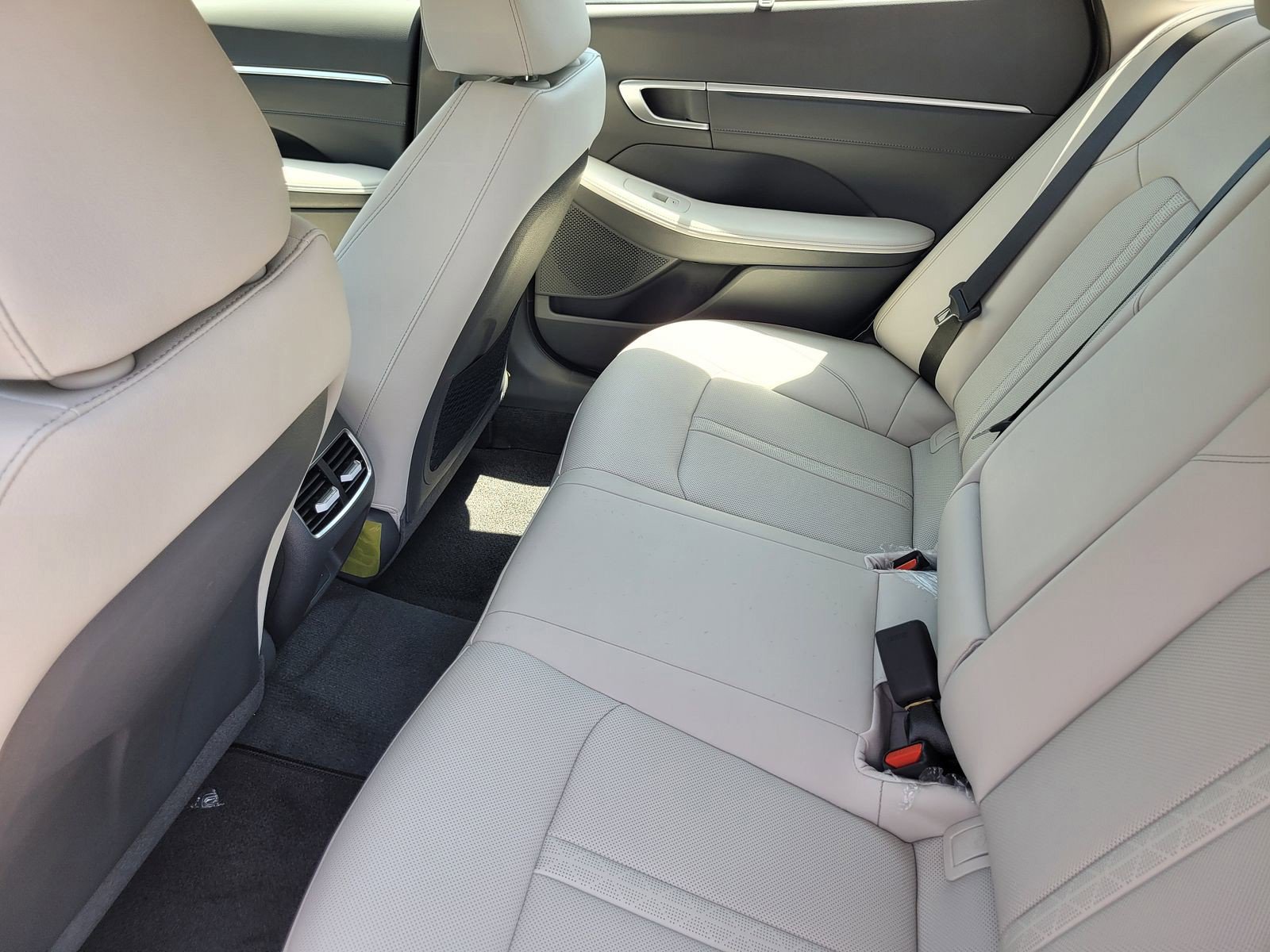 New 2025 Hyundai Sonata Limited image 11