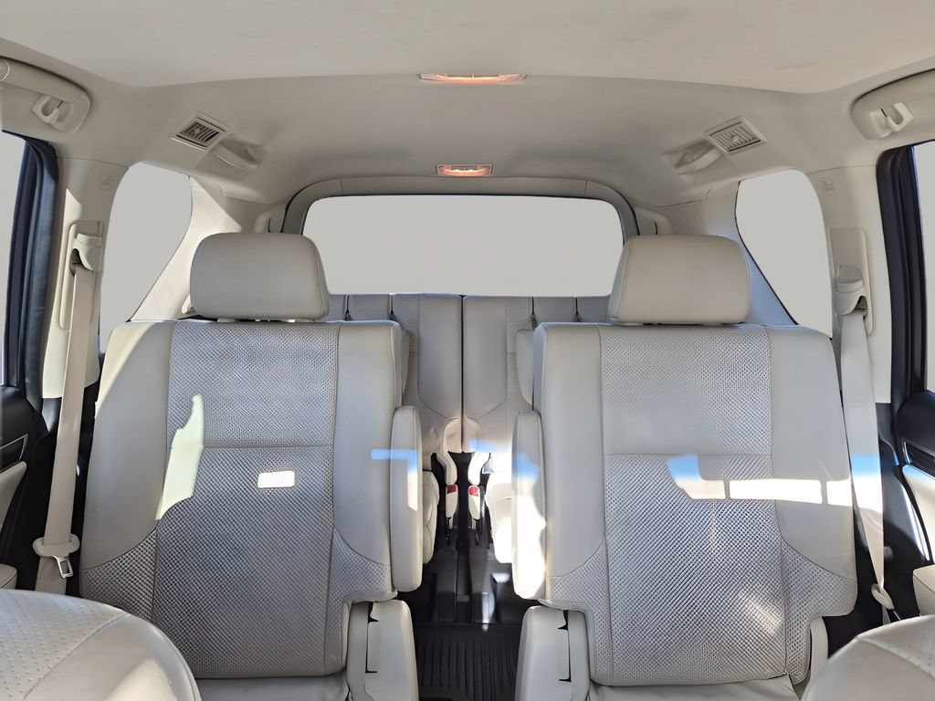 Used 2023 Lexus GX 460 Luxury w/ Sport Design Package AWD/4WD image 46
