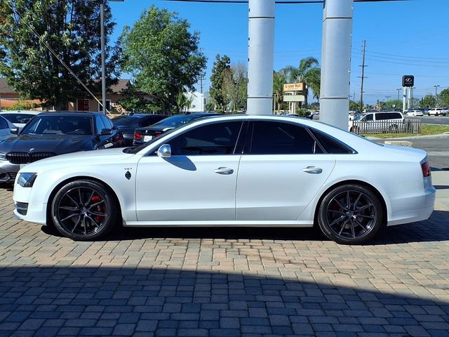 Used 2014 Audi S8 image 2