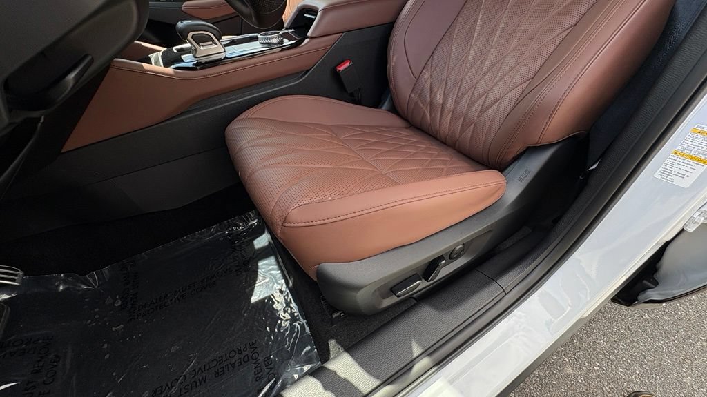 Used 2025 Mitsubishi Outlander SEL FWD image 13