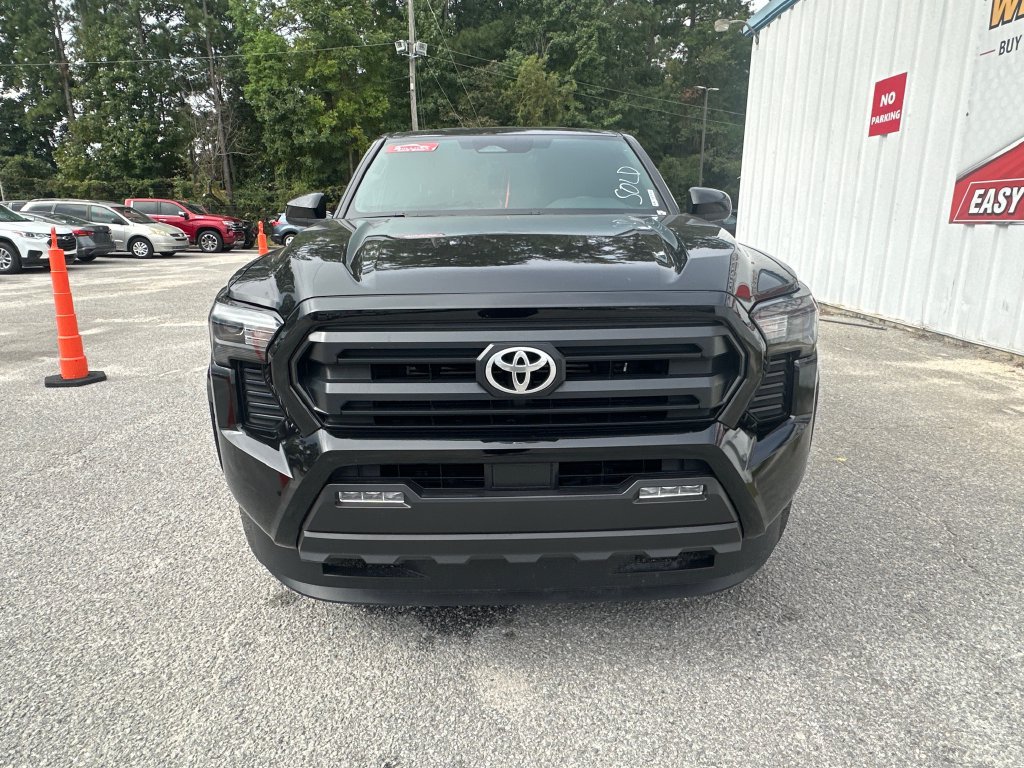 Used 2025 Toyota Tacoma SR5 RWD image 3
