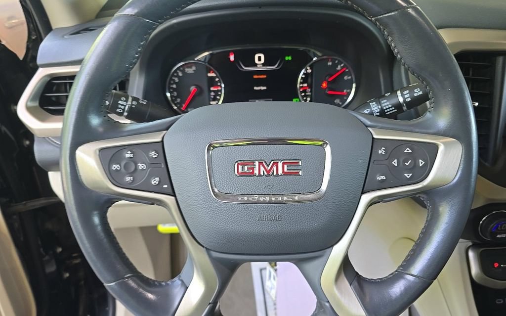 Used 2021 GMC Acadia Denali w/ Denali Ultimate Package AWD/4WD image 8
