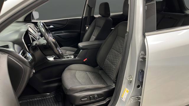 Used 2018 Chevrolet Equinox LT image 9