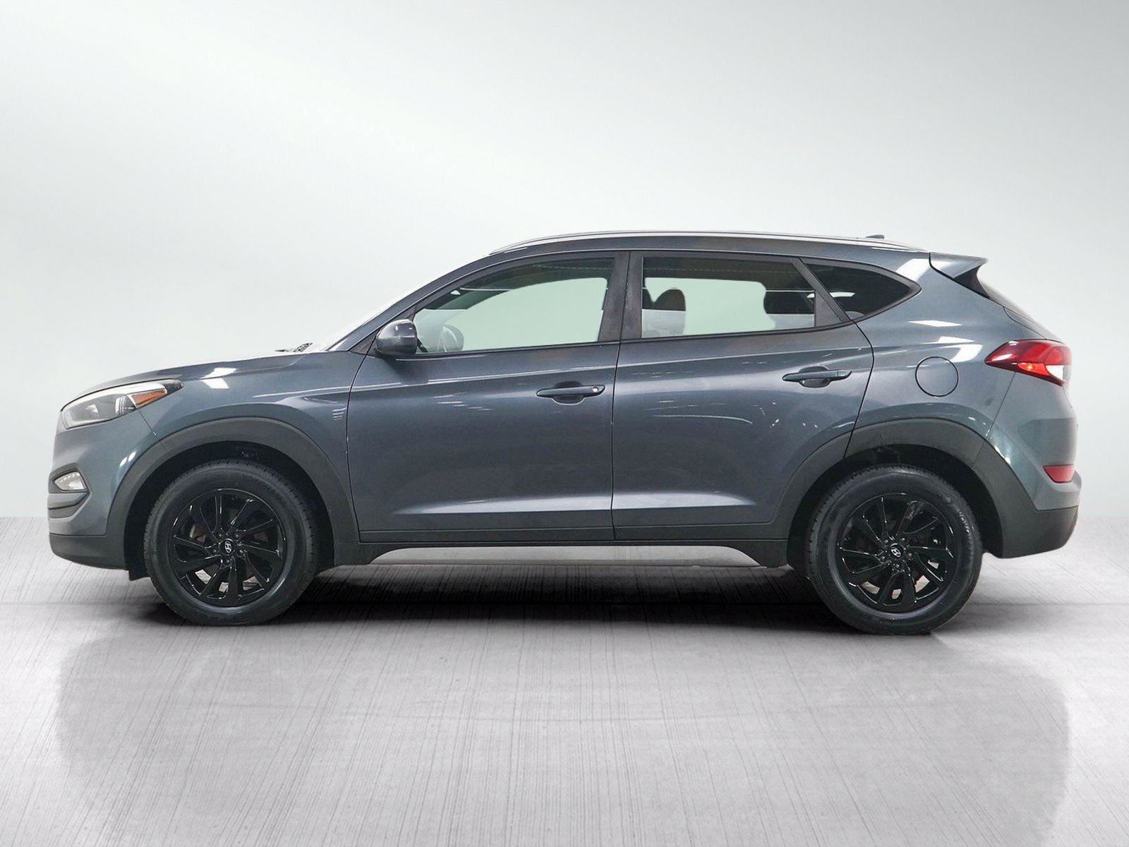 Used 2018 Hyundai Tucson SEL FWD image 2