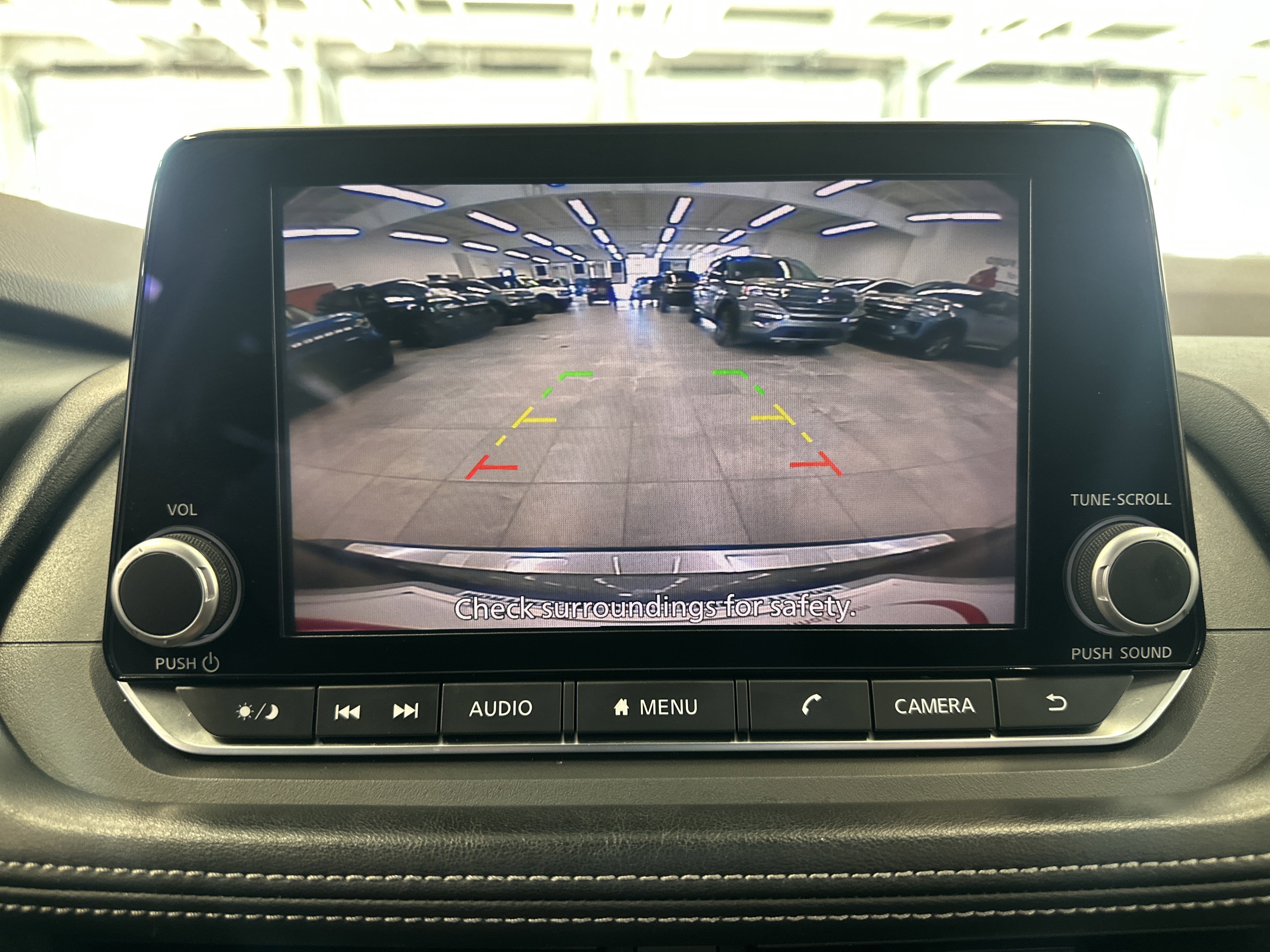 Used 2023 Nissan Rogue SV image 28