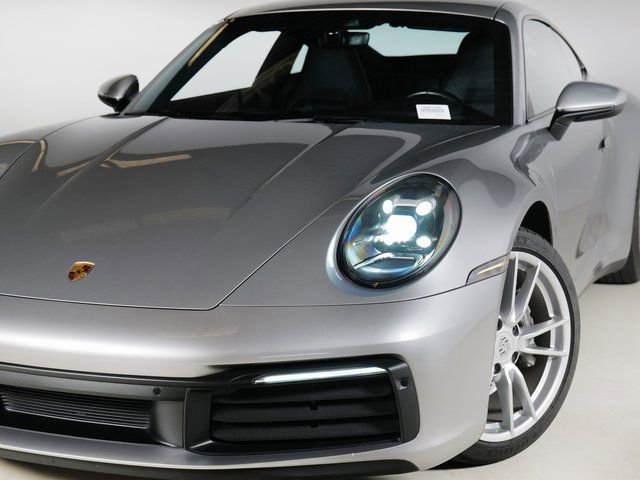 Used 2022 Porsche 911 Carrera RWD image 26