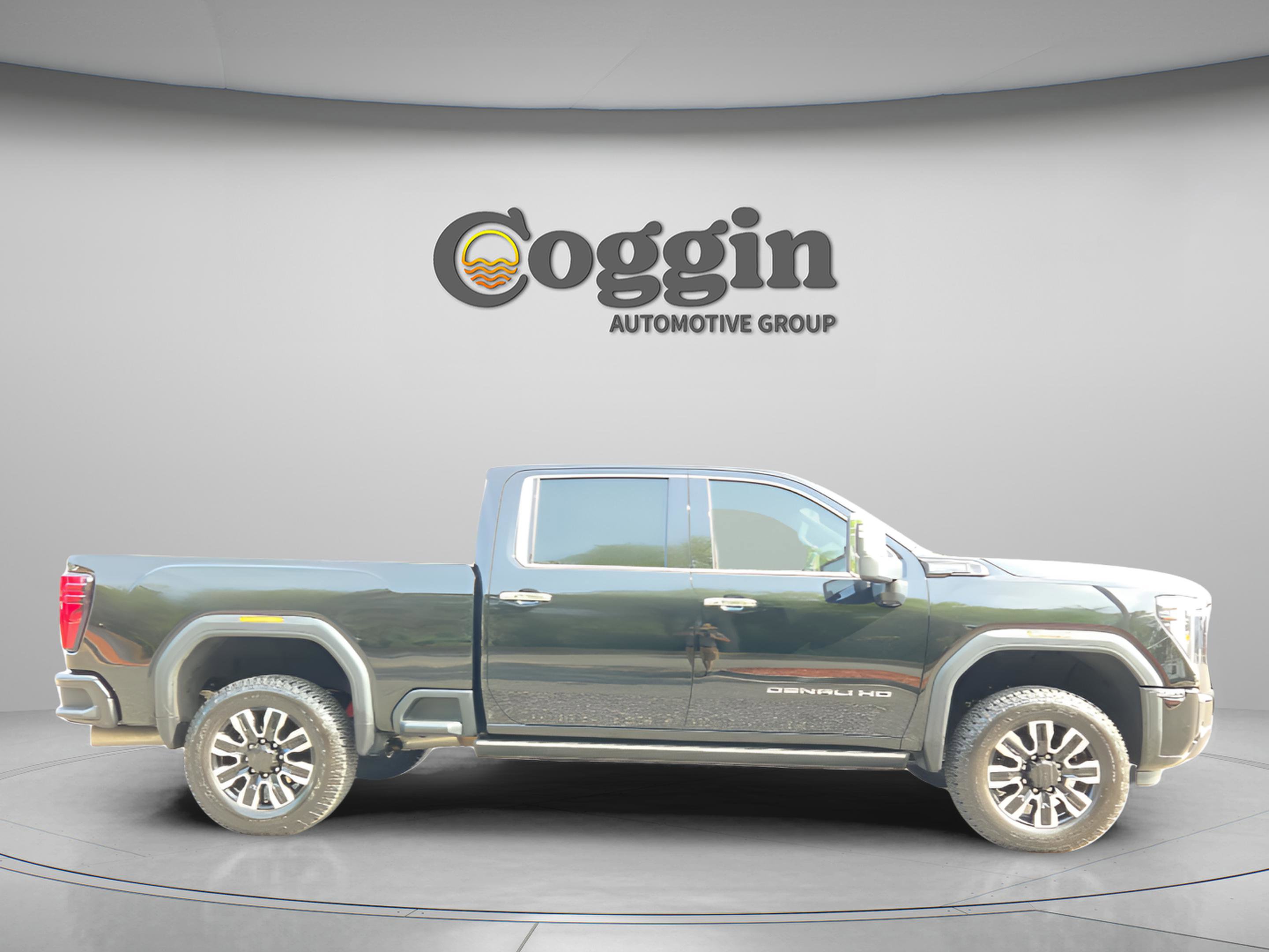 Certified 2024 GMC Sierra 2500 Denali Ultimate w/ Max Trailering Package image 6