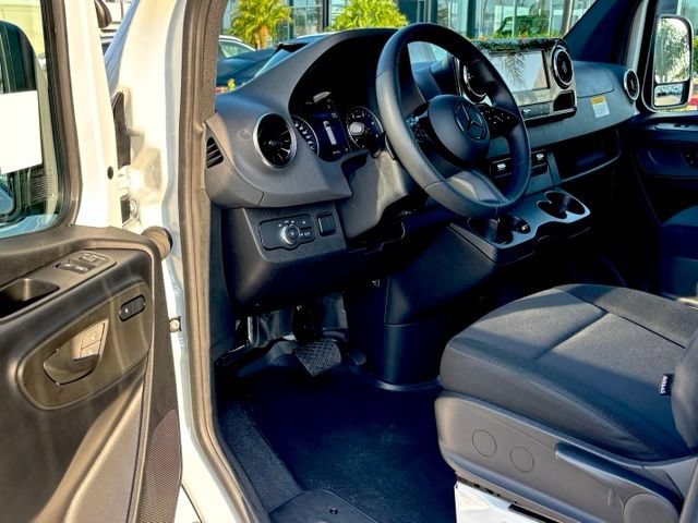 Used 2026 Mercedes-Benz Sprinter 2500 image 37