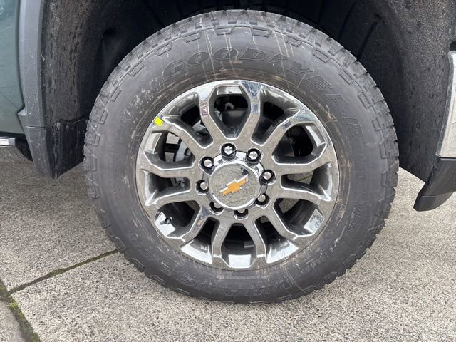 New 2026 Chevrolet Silverado 3500 LTZ w/ LTZ Premium Package image 14