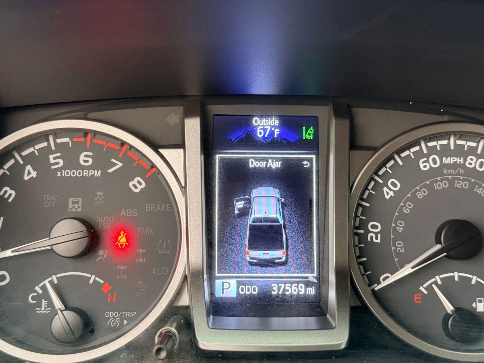 Used 2023 Toyota Tacoma SR5 RWD image 14