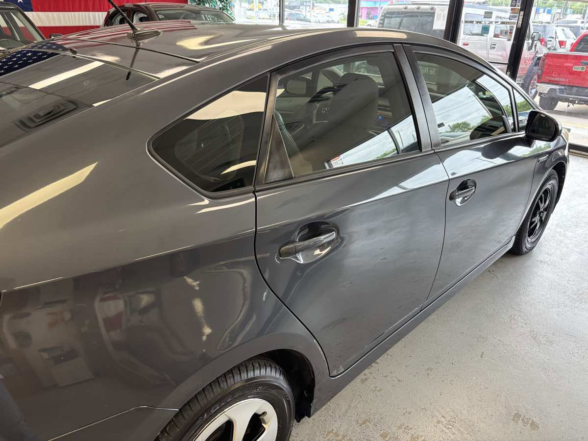 Used 2013 Toyota Prius Three FWD image 11
