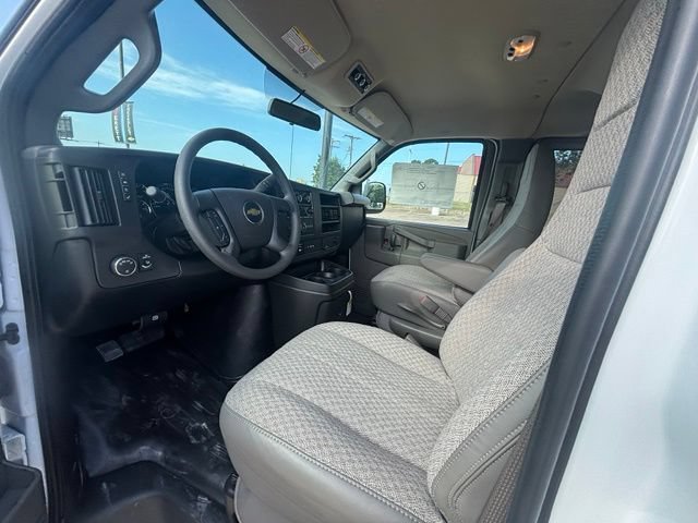 New 2026 Chevrolet Express 3500 LS w/ Chrome Appearance Package RWD image 11