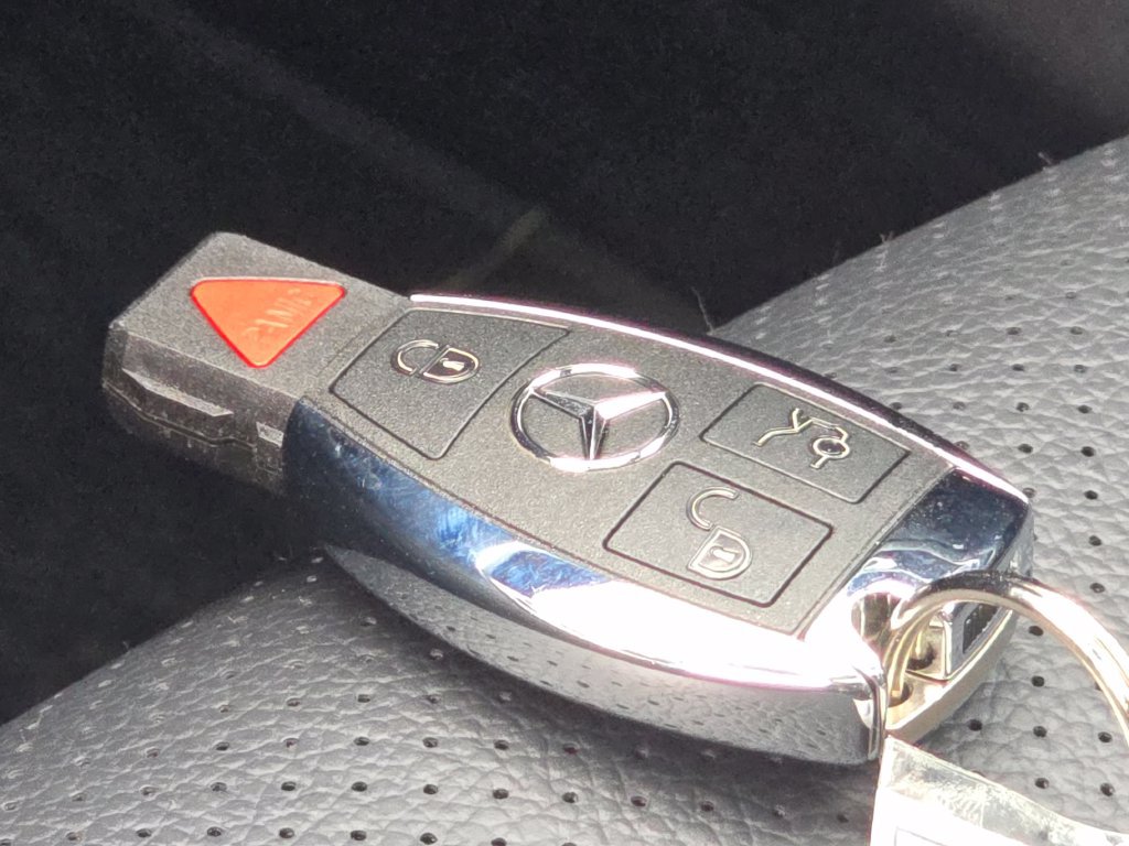 Used 2019 Mercedes-Benz GLC 300 4MATIC image 35