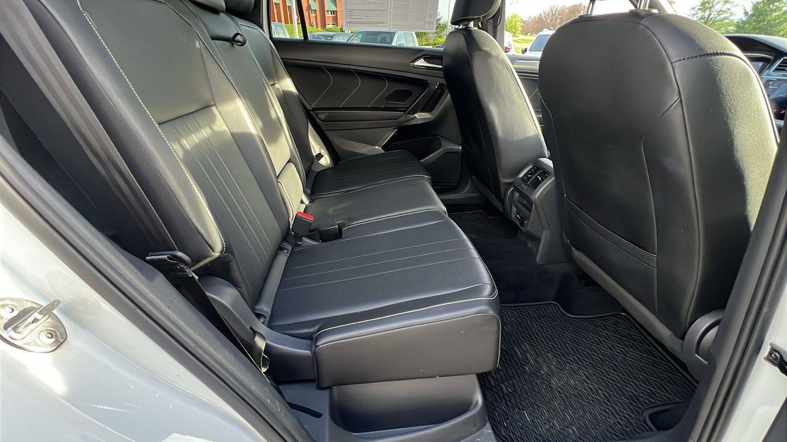 Used 2022 Volkswagen Tiguan SE R-Line AWD/4WD image 15