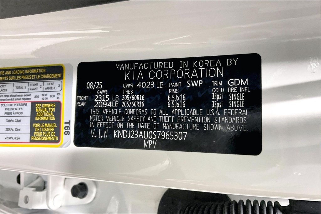 Used 2025 Kia Soul LX w/ LX Technology Package FWD image 39