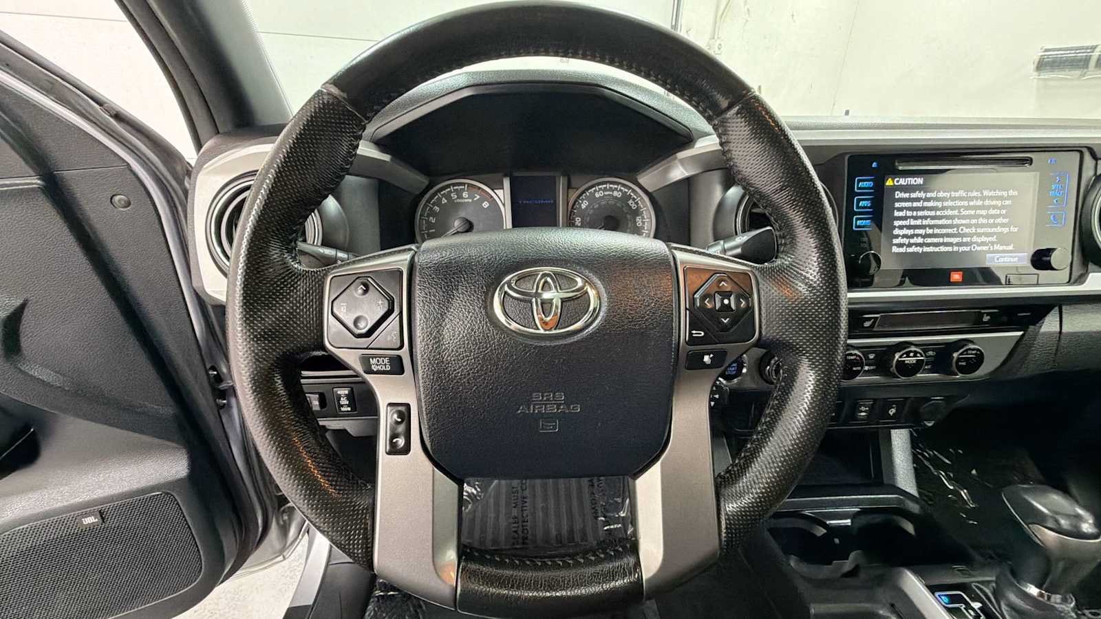 Certified 2016 Toyota Tacoma Limited w/ Towing Package AWD/4WD image 16