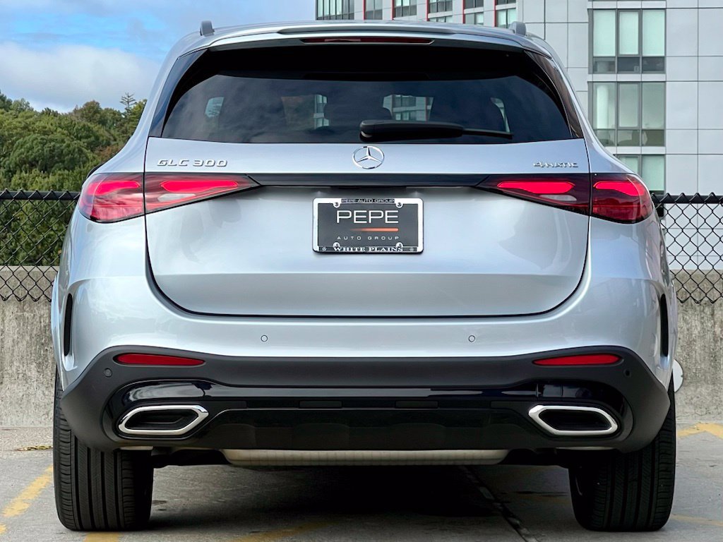Used 2026 Mercedes-Benz GLC 300 4MATIC image 6