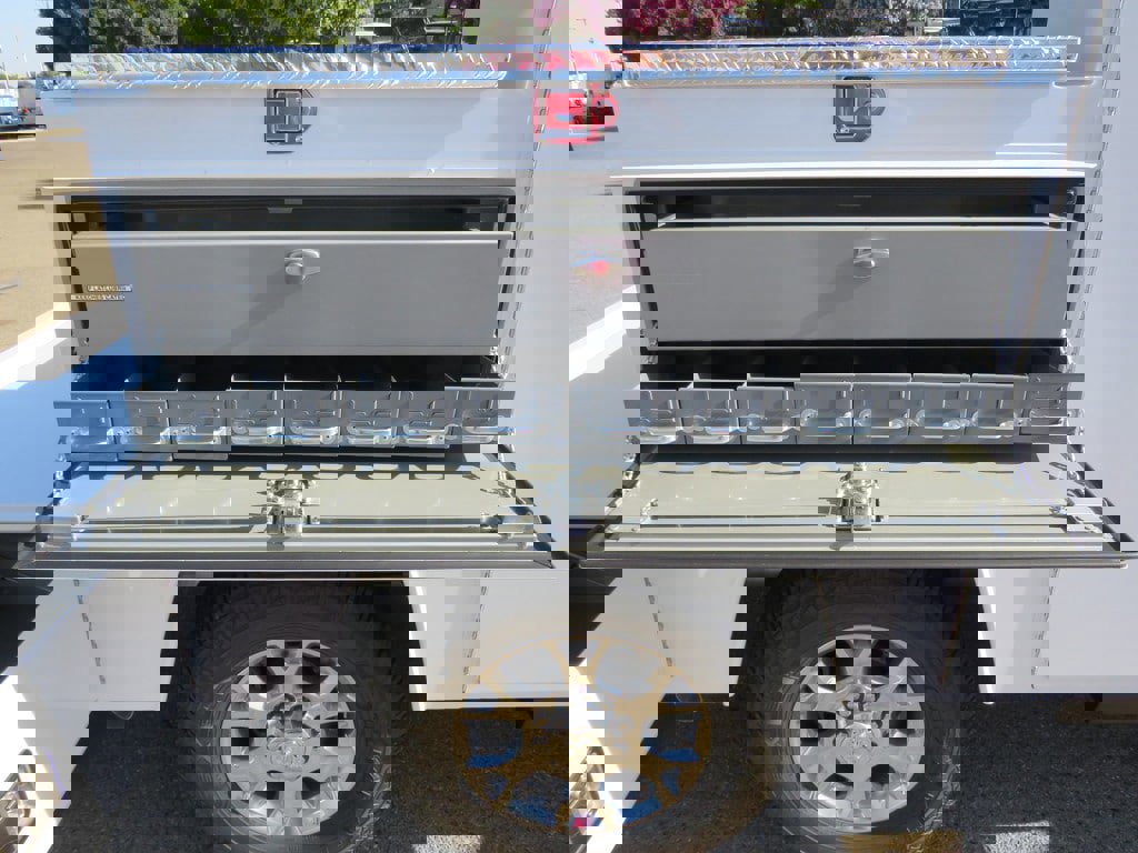 New 2022 RAM 3500 Tradesman w/ Chrome Appearance Group image 44