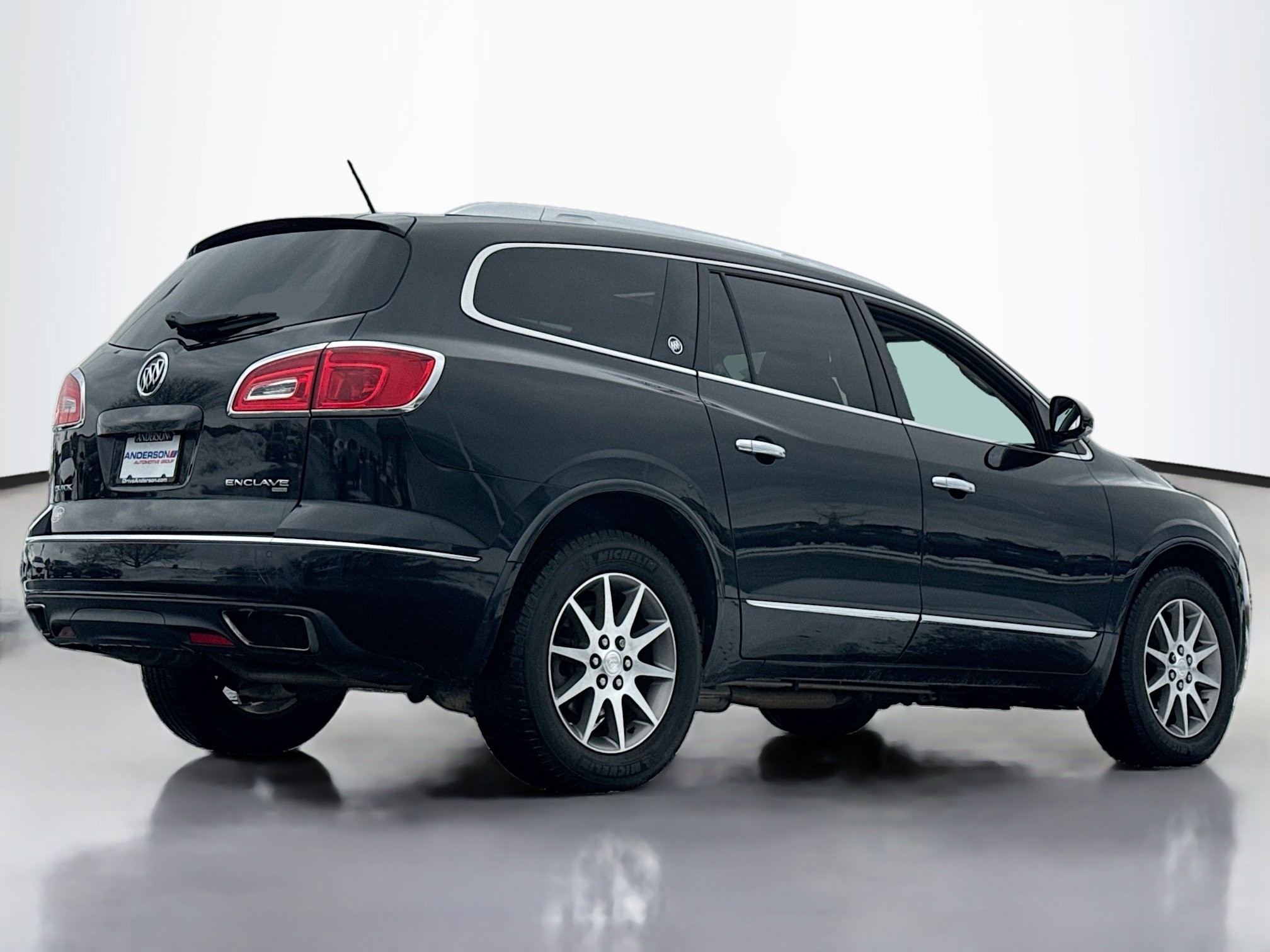 Used 2014 Buick Enclave Leather w/ Trailering Provision Package image 2