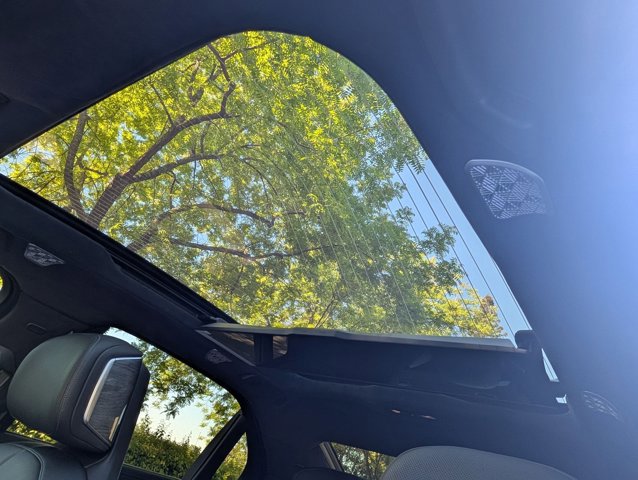 Certified 2023 BMW 760i xDrive image 15