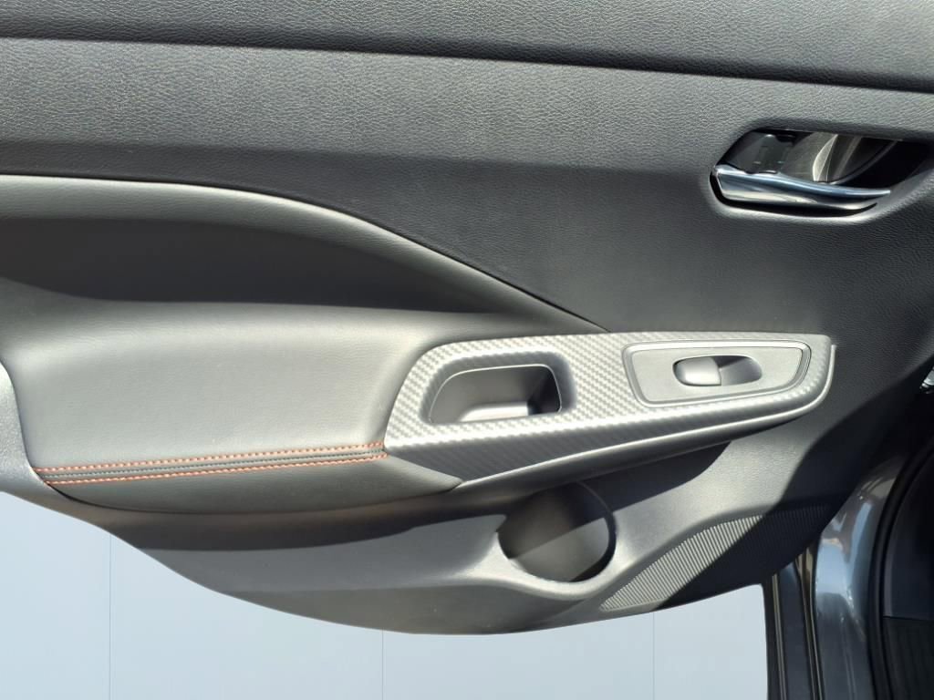 New 2025 Nissan Versa SR w/ Trunk Package FWD image 22