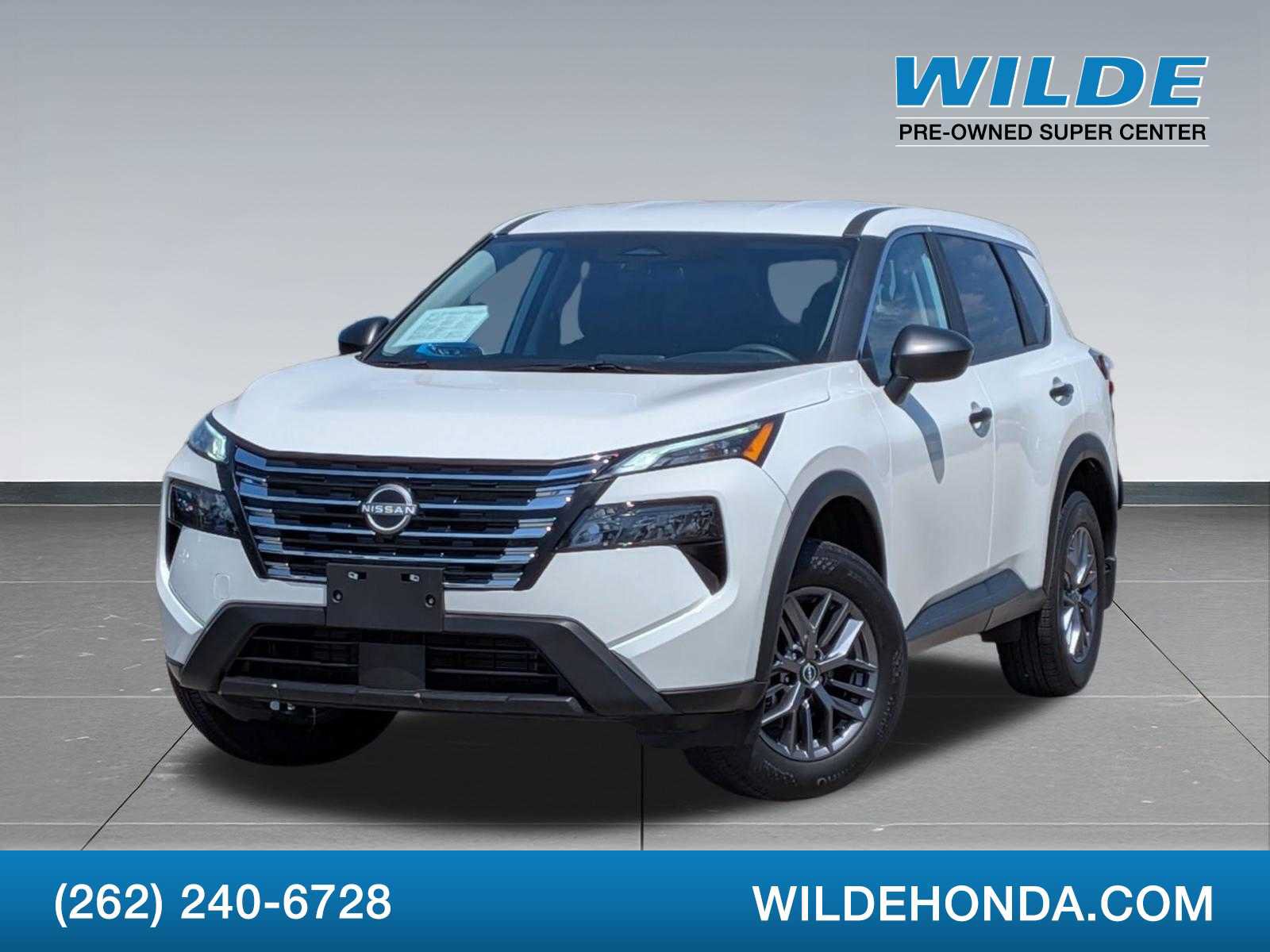 Used 2025 Nissan Rogue S AWD/4WD image 1