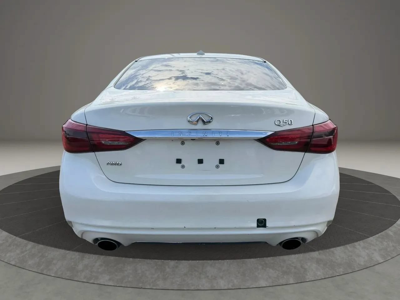 Used 2019 INFINITI Q50 Luxe w/ Essential Package (3.0T Luxe) AWD/4WD image 6