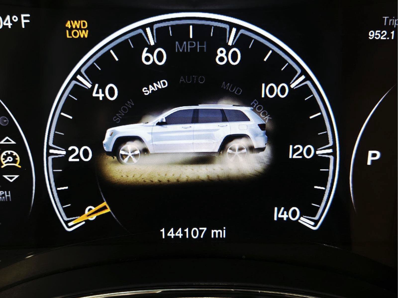 Used 2015 Jeep Grand Cherokee Limited AWD/4WD image 32