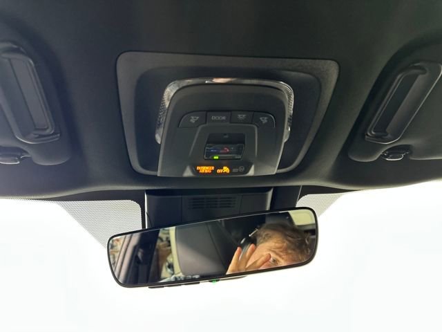 Used 2023 Subaru Solterra Limited image 24