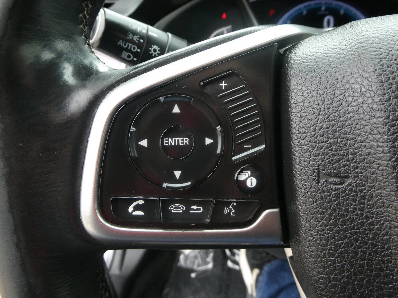 Used 2016 Honda Civic Touring image 12
