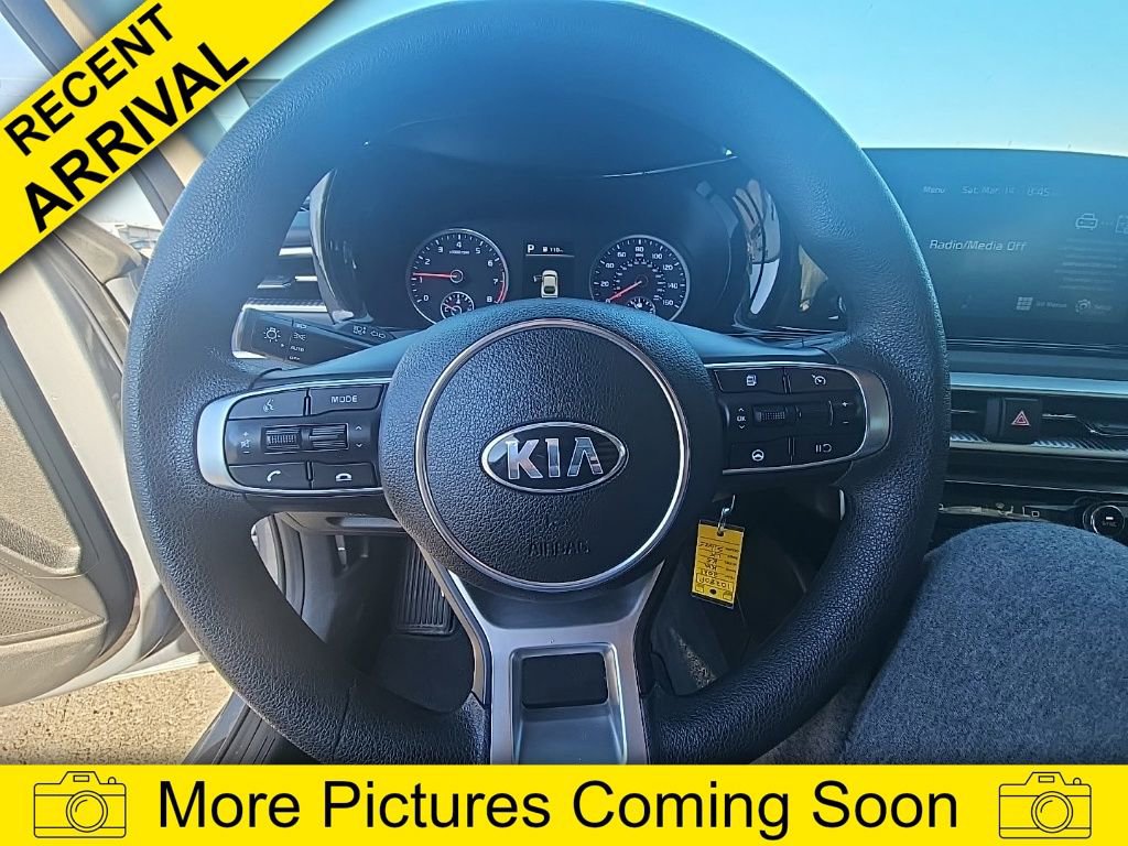 Used 2021 Kia K5 LX image 9