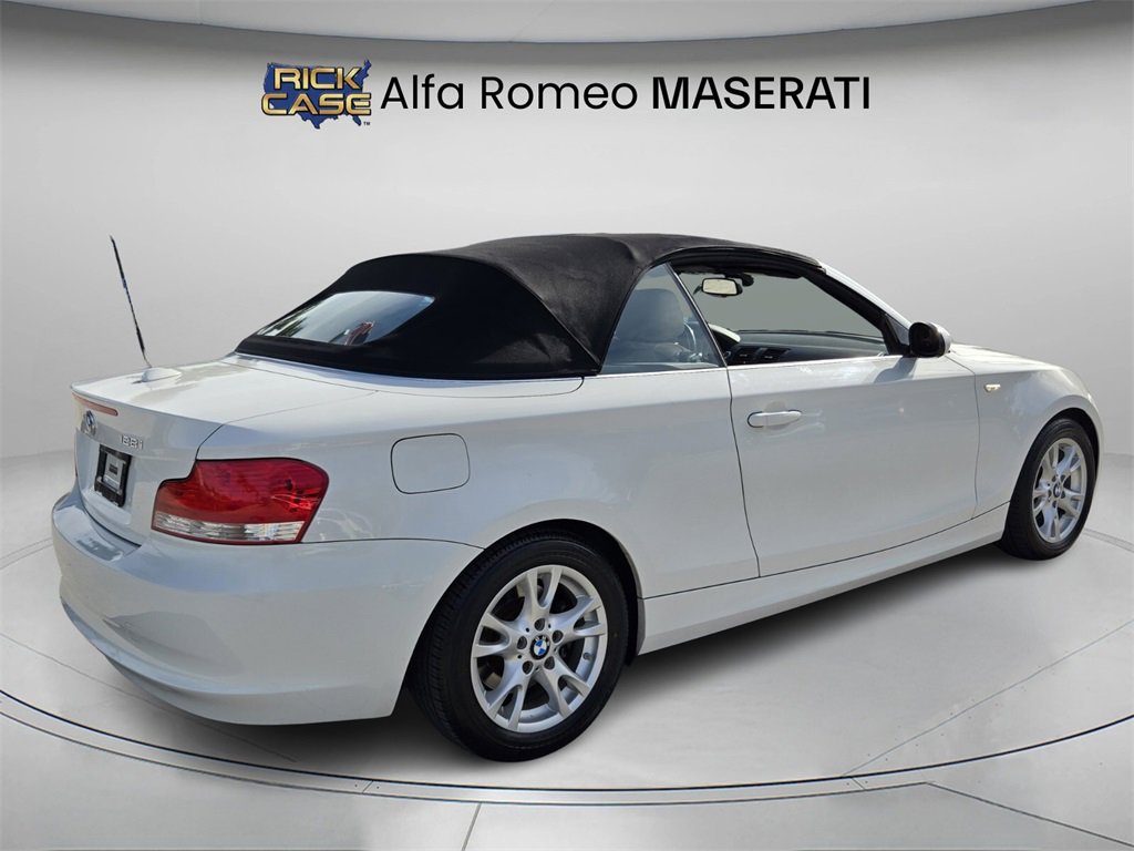 Used 2009 BMW 128i Convertible image 7