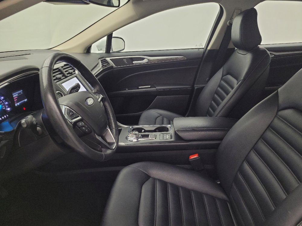 Used 2020 Ford Fusion SEL FWD image 17