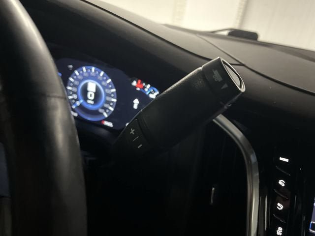 Certified 2018 Cadillac Escalade Platinum AWD/4WD image 16