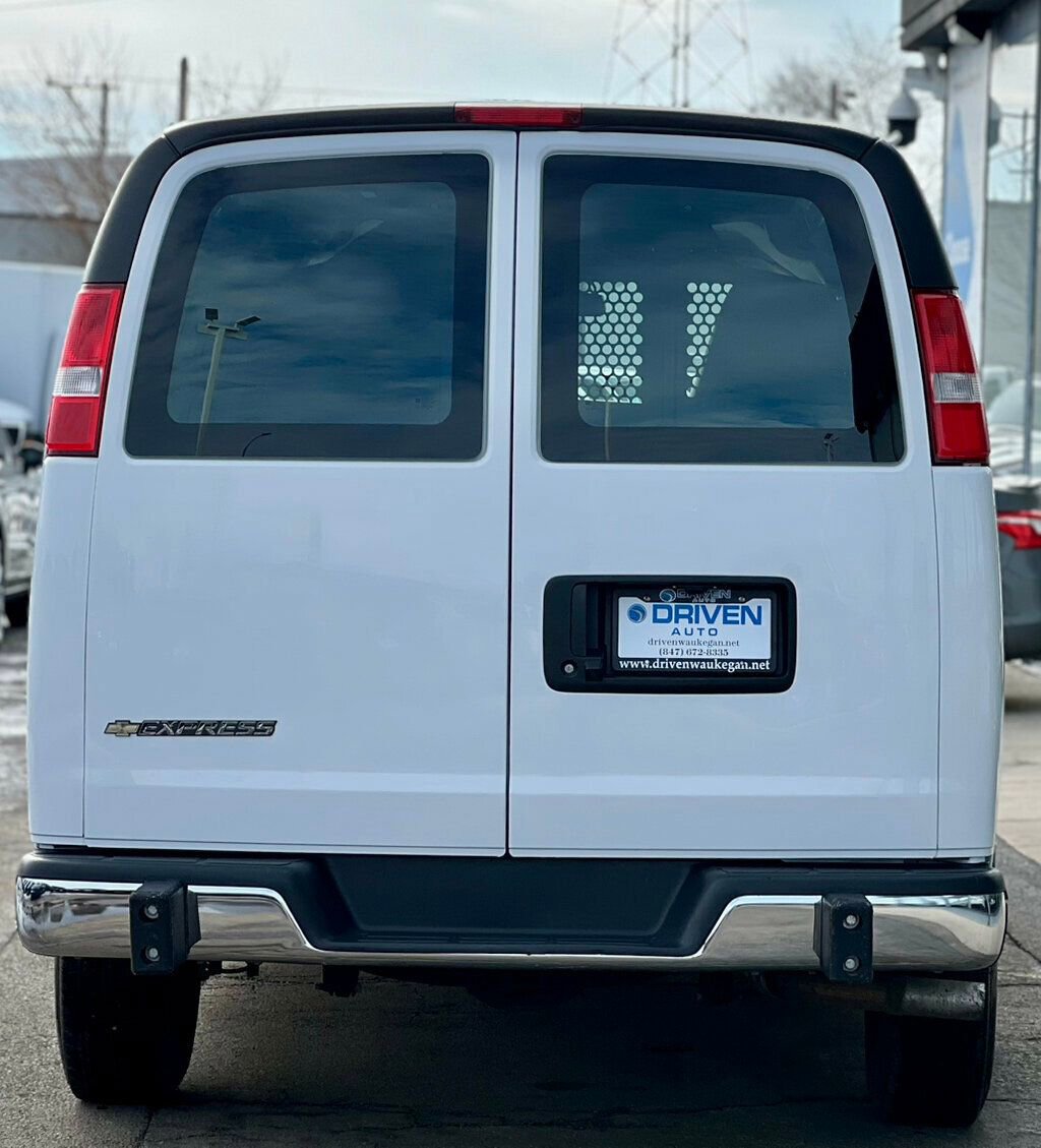 Used 2024 GMC Savana 2500 w/ Driver Convenience Package image 27