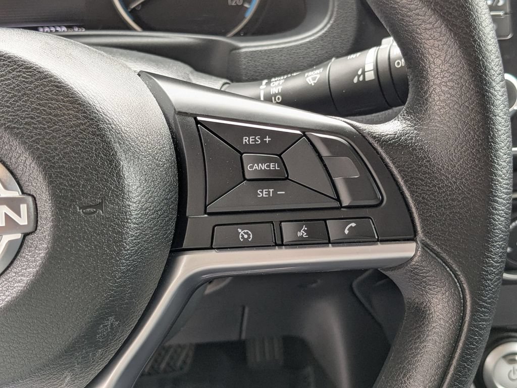 Used 2025 Nissan Leaf S FWD image 17